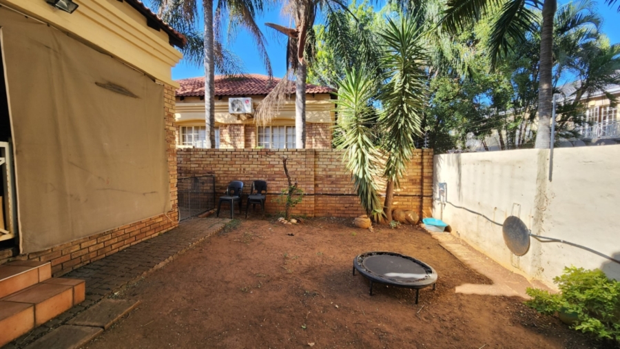 3 Bedroom Property for Sale in Safari Gardens North West